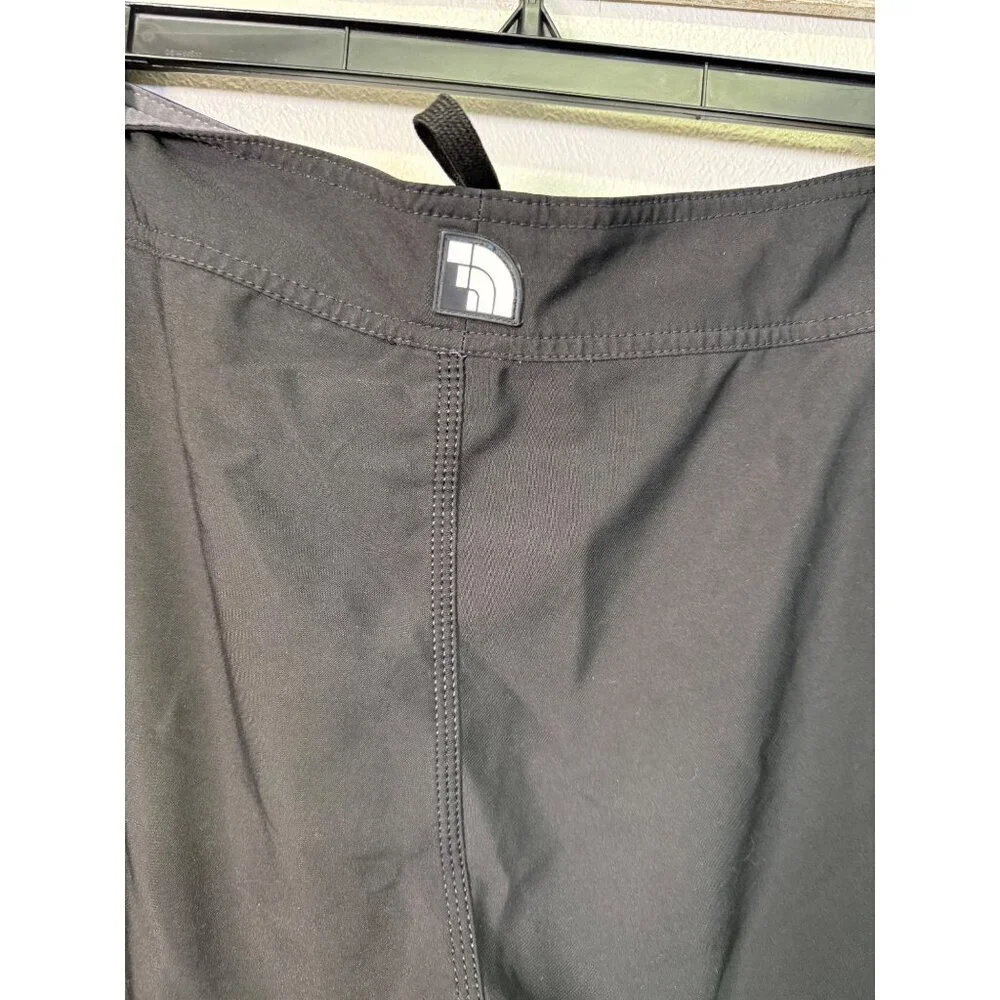 The North Face Hybrid Cargo Mens 38 Black Swim Trunks Board Shorts Outdoors